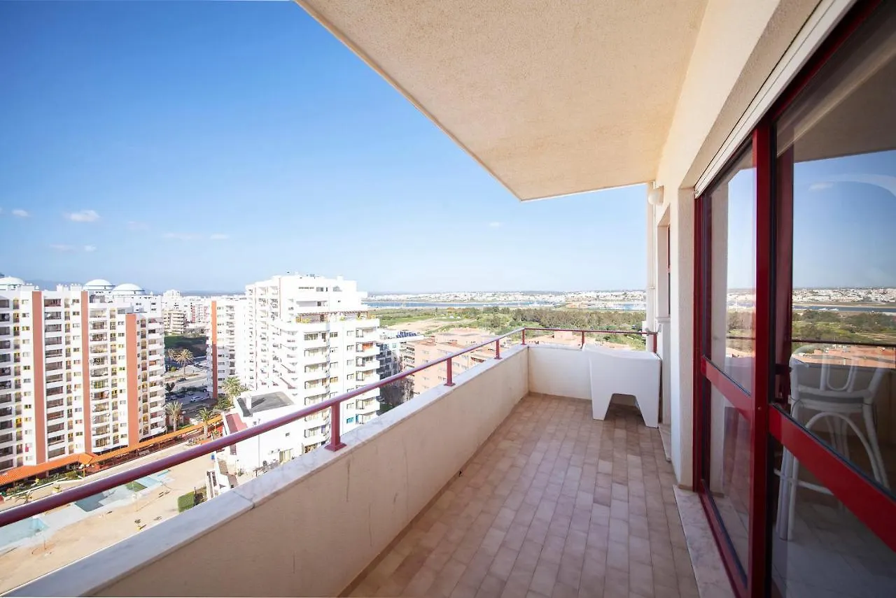 B25 - Candimar Beach Apartment Portimao 0*,  Portugal