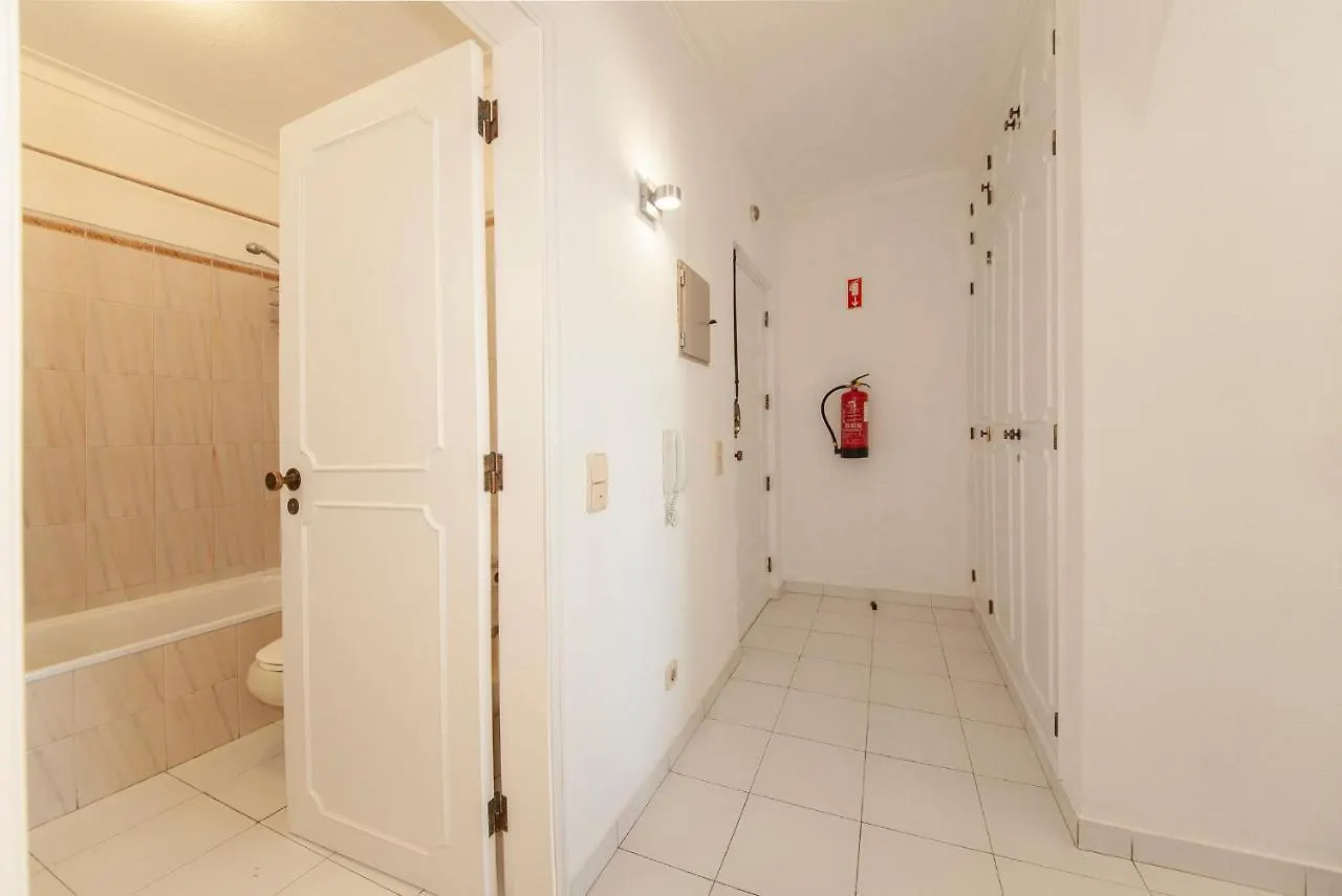 B25 - Candimar Beach Apartment Portimao